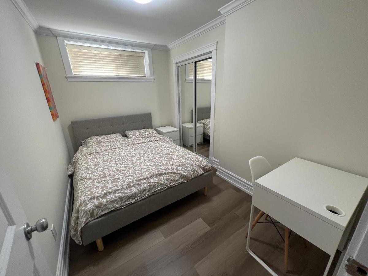 Private Suite 1 Bed 1 Bath 15 Mins Yvr And Downtown 舒适安静 Ванкувер Екстер'єр фото